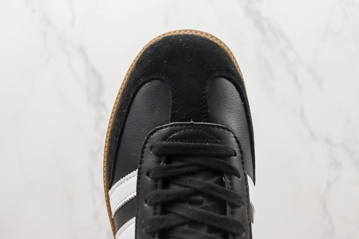 Samba White Black