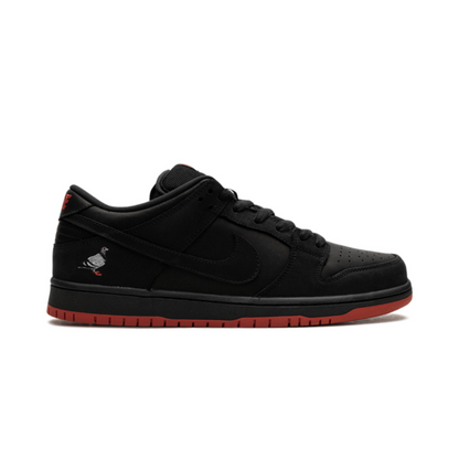 Dunk Low Black SB Pigeon