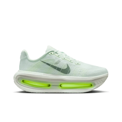 Green Vomero Premium Barely Volt