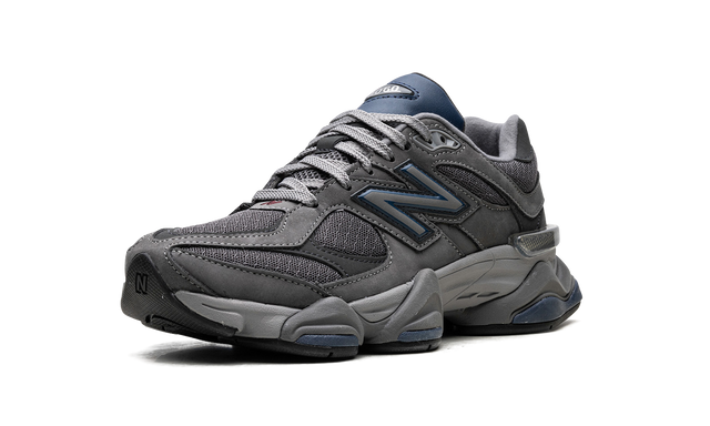 9060 Grey Castlerock