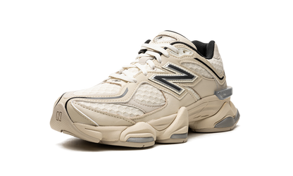 9060 Black Turtledove Silver Metallic