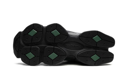 9060 Green Forest