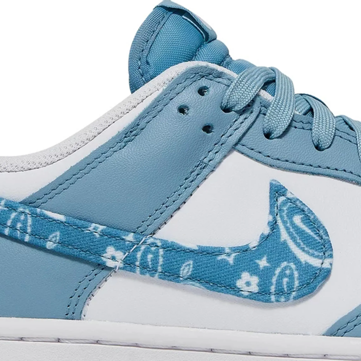 Dunk Low Blue Essential Paisley Pack (W)