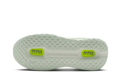 Green Vomero Premium Barely Volt